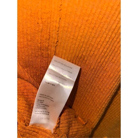 Beautiful Free People Free People Sunbaby Mock Neck Drop Shoulder Ribbed Top  si - Picture 6 of 6